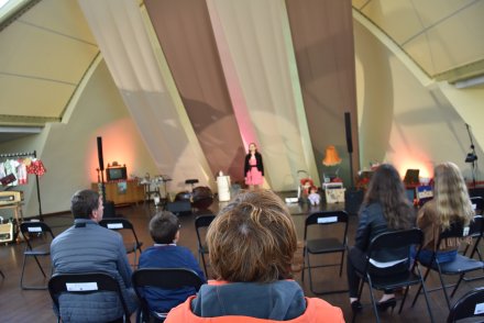 Mała Prywatka PRL-u - Magdalena Różowicz Teatr Vis a Vis